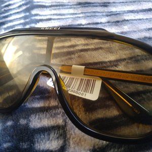 Unisex Gucci sunglasses